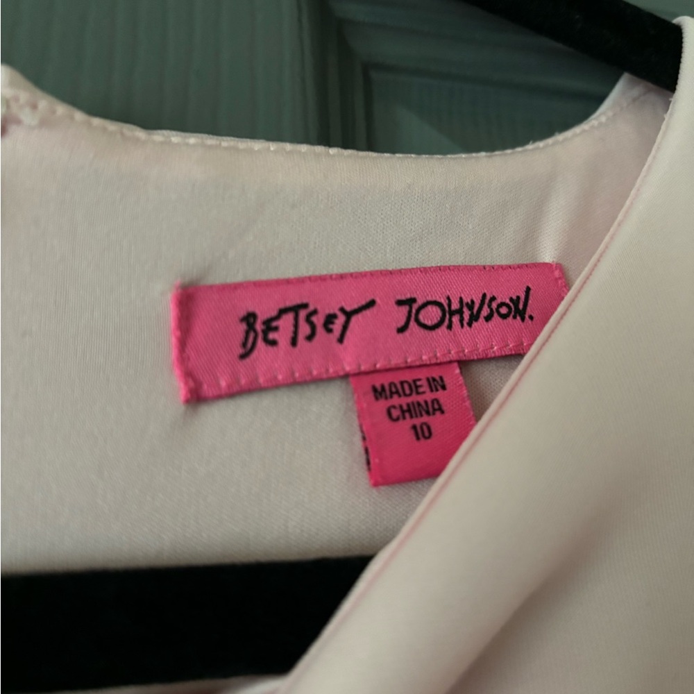 Betsey Johnson Techno Knit Sleeveless mini dress in Pink Mimosa size 10 - Picture 2 of 5